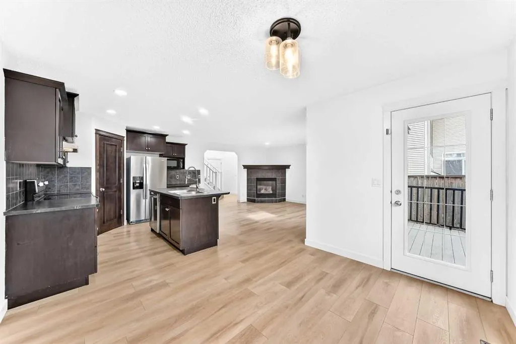 210 Brightonstone Green SE