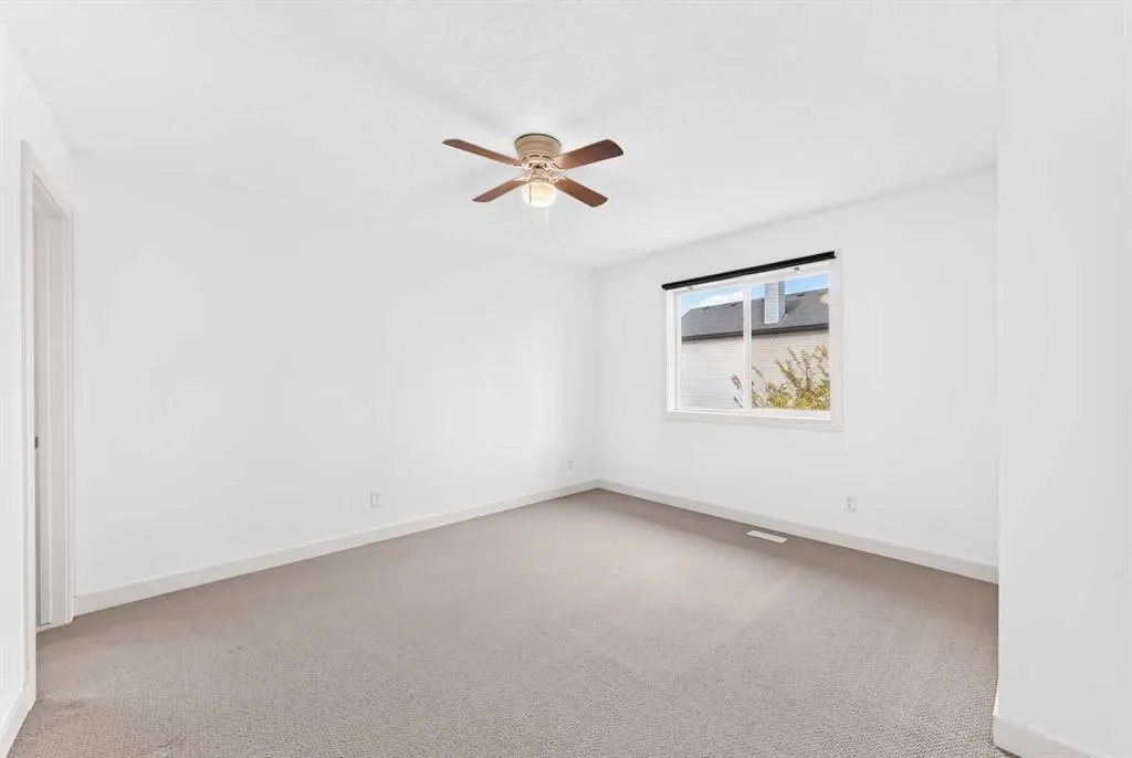 210 Brightonstone Green SE