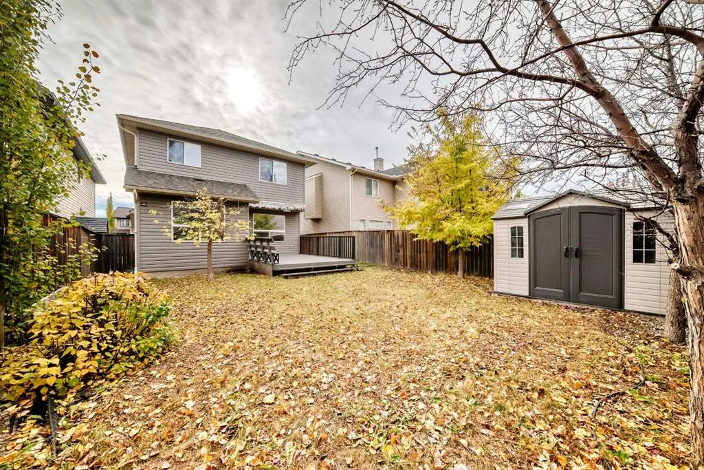 210 Brightonstone Green SE