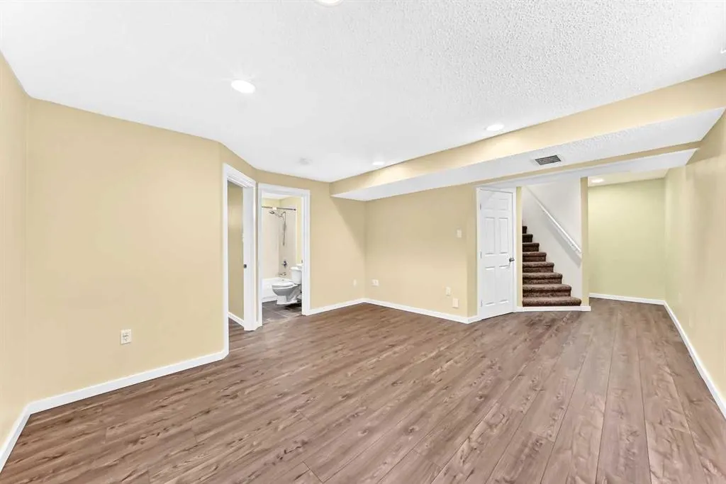 210 Brightonstone Green SE