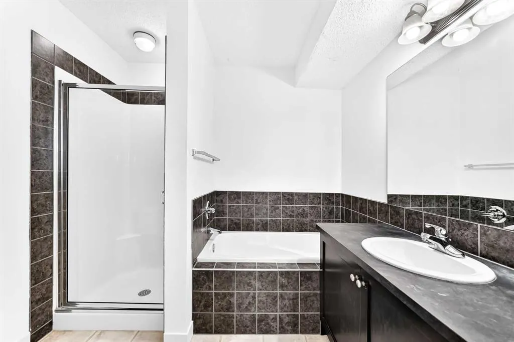 210 Brightonstone Green SE
