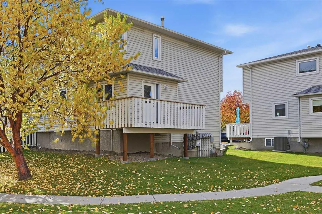 225 Killarney Glen Court SW