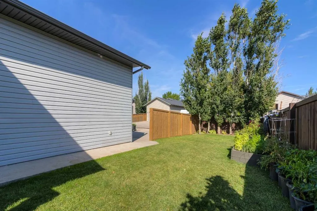 159 Grand River Boulevard W