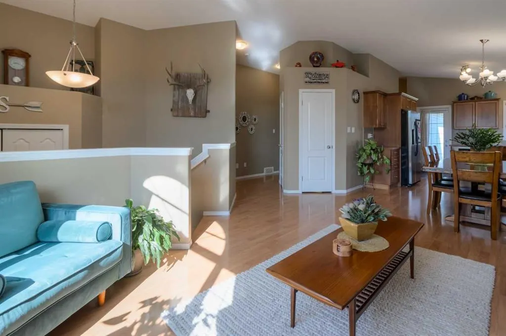 159 Grand River Boulevard W