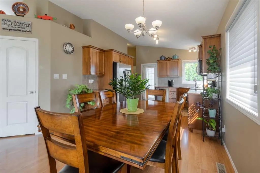 159 Grand River Boulevard W