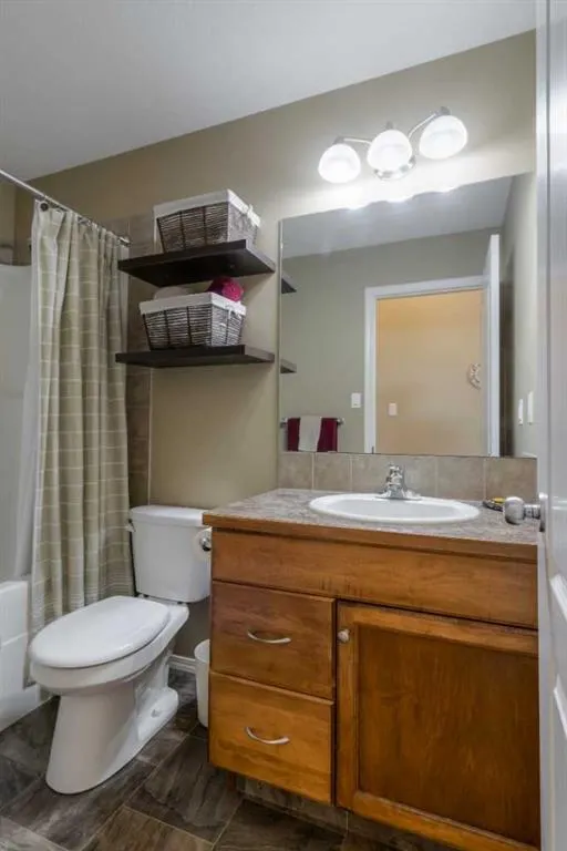 159 Grand River Boulevard W