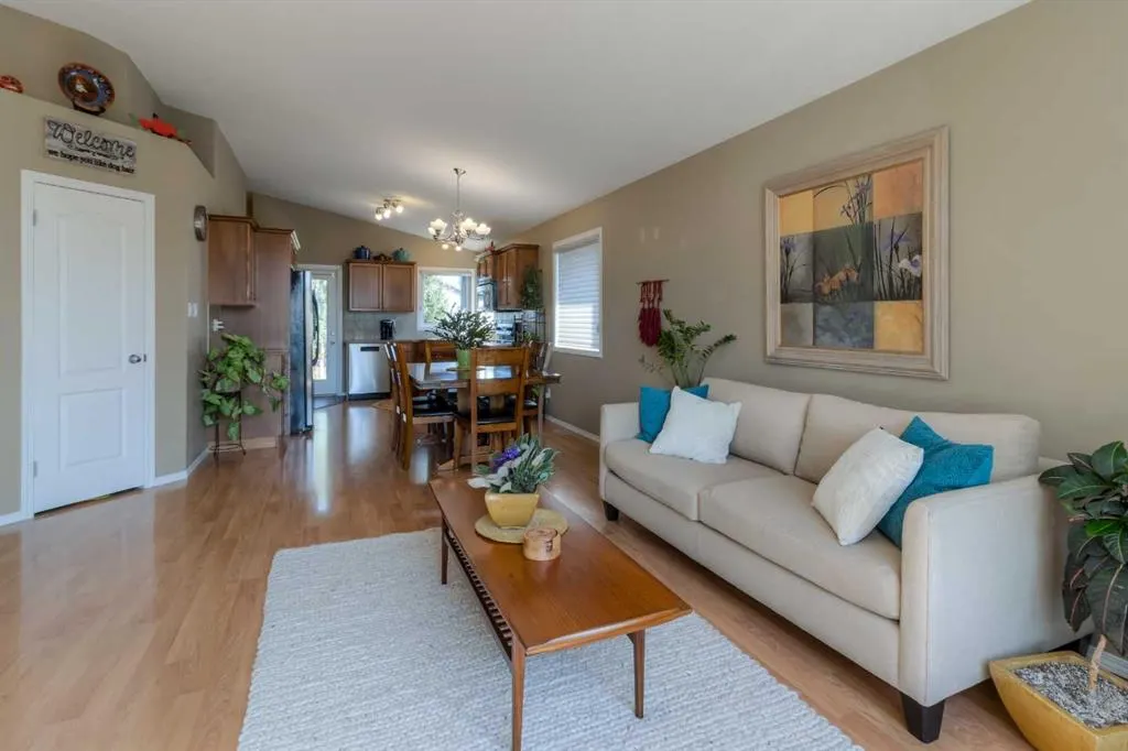 159 Grand River Boulevard W