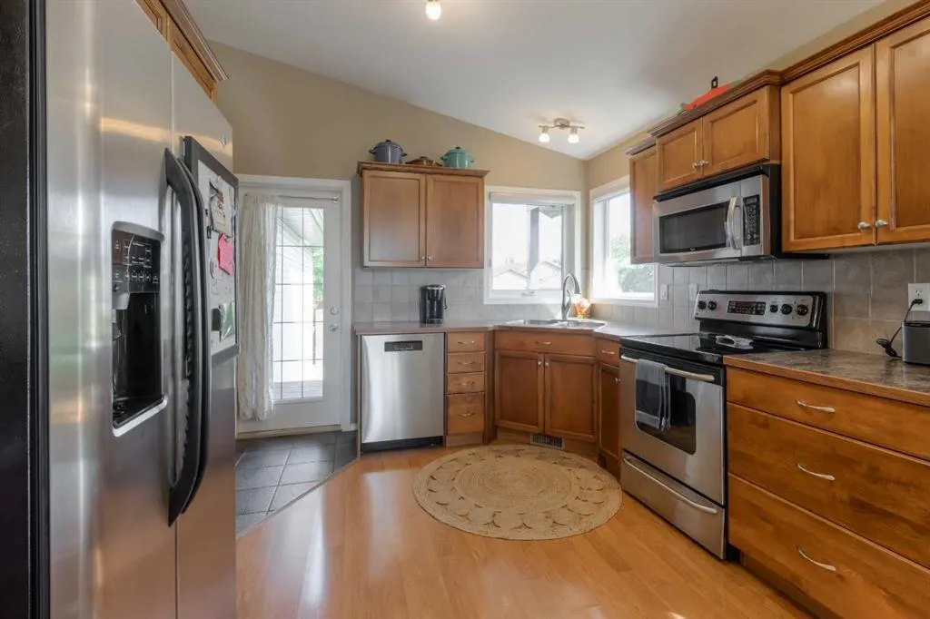 159 Grand River Boulevard W