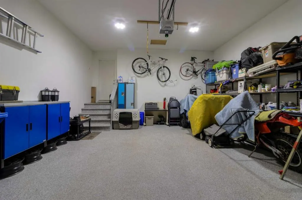 159 Grand River Boulevard W