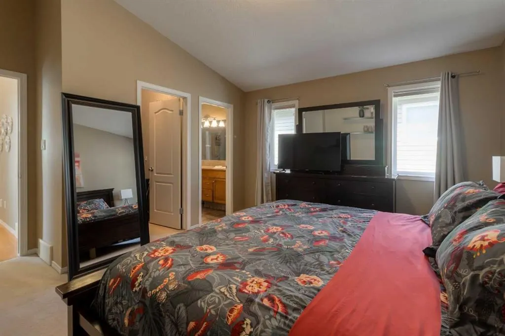 159 Grand River Boulevard W