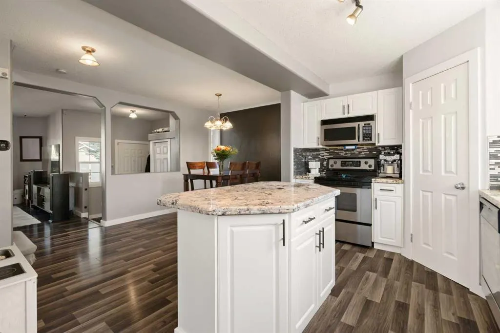 310 Coventry Road NE