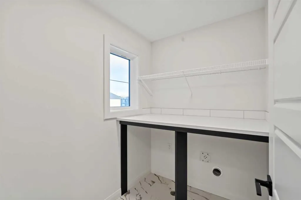 95 Dawson Wharf Mount