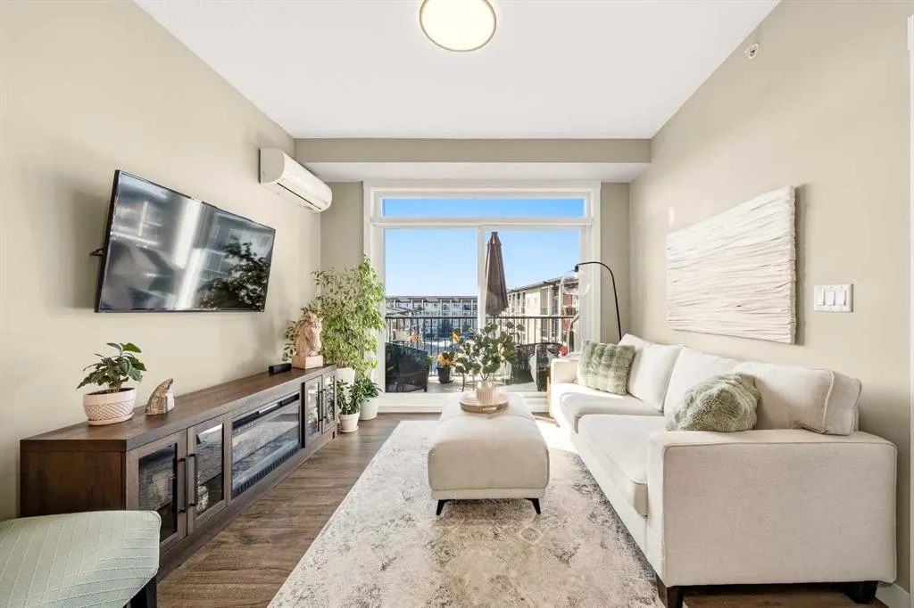 10 Walgrove Walk SE #412