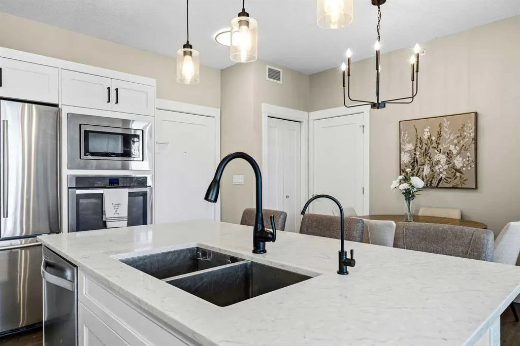 10 Walgrove Walk SE #412
