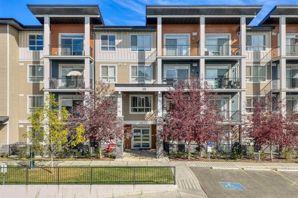 10 Walgrove Walk SE #412