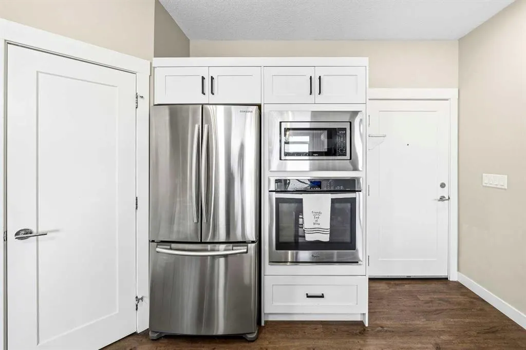 10 Walgrove Walk SE #412