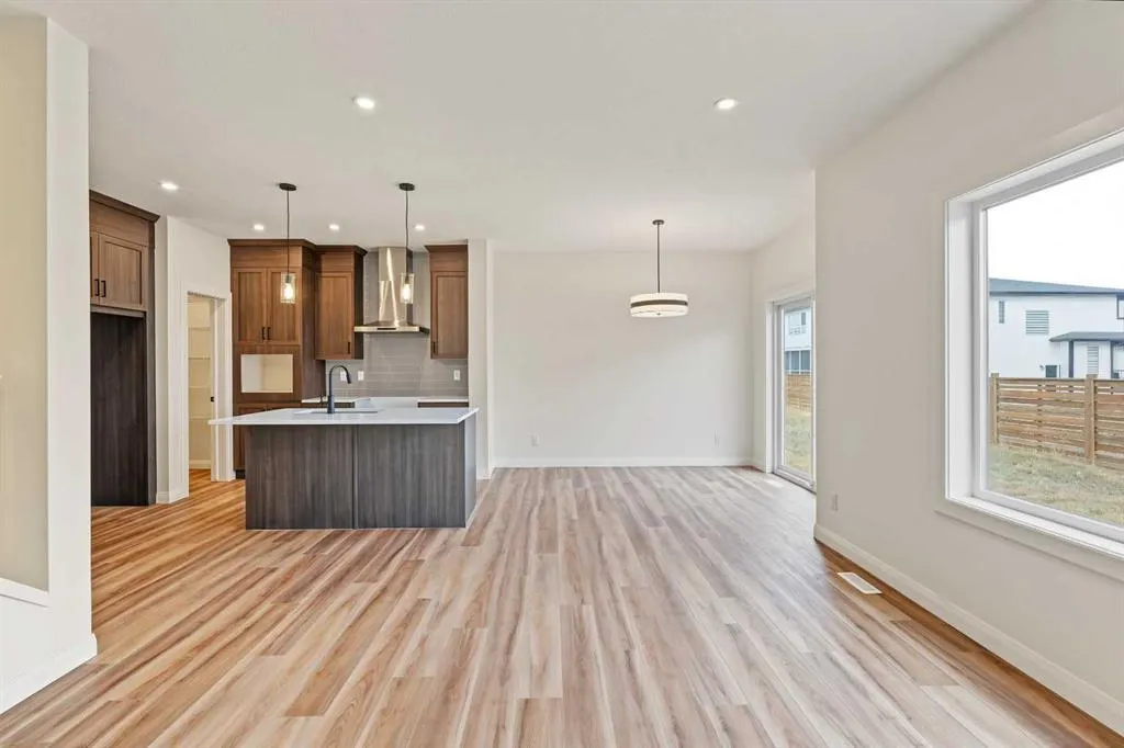 72 Dawson Wharf Mount