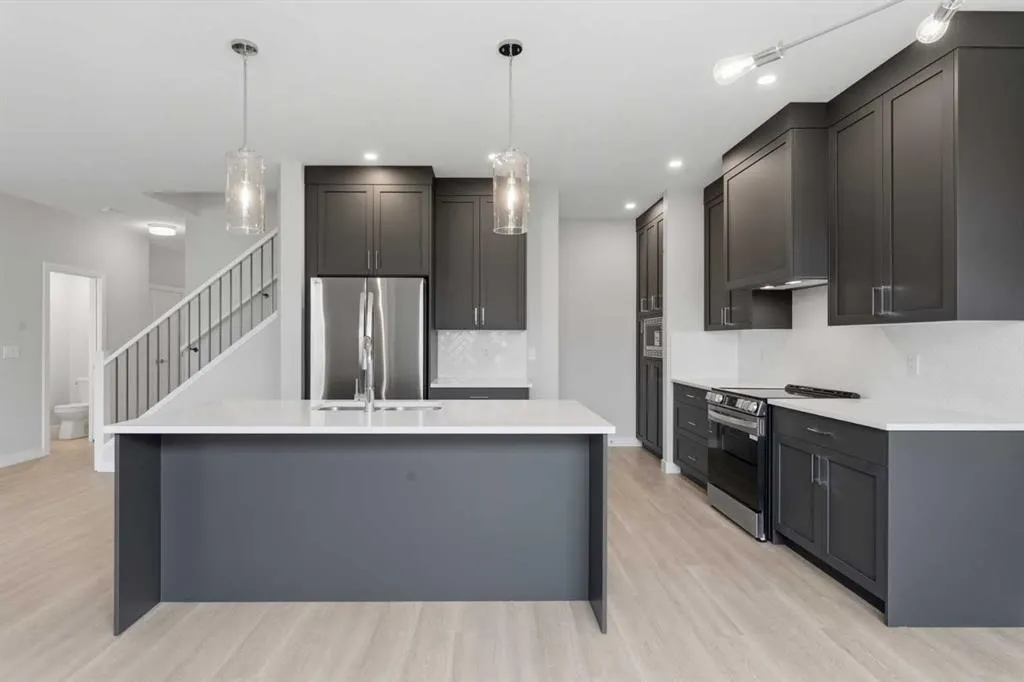 201 Cooperswood Green SW #603