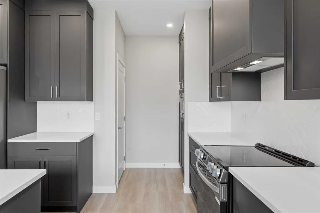 201 Cooperswood Green SW #603