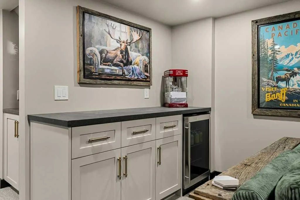 232 Cottageclub Crescent