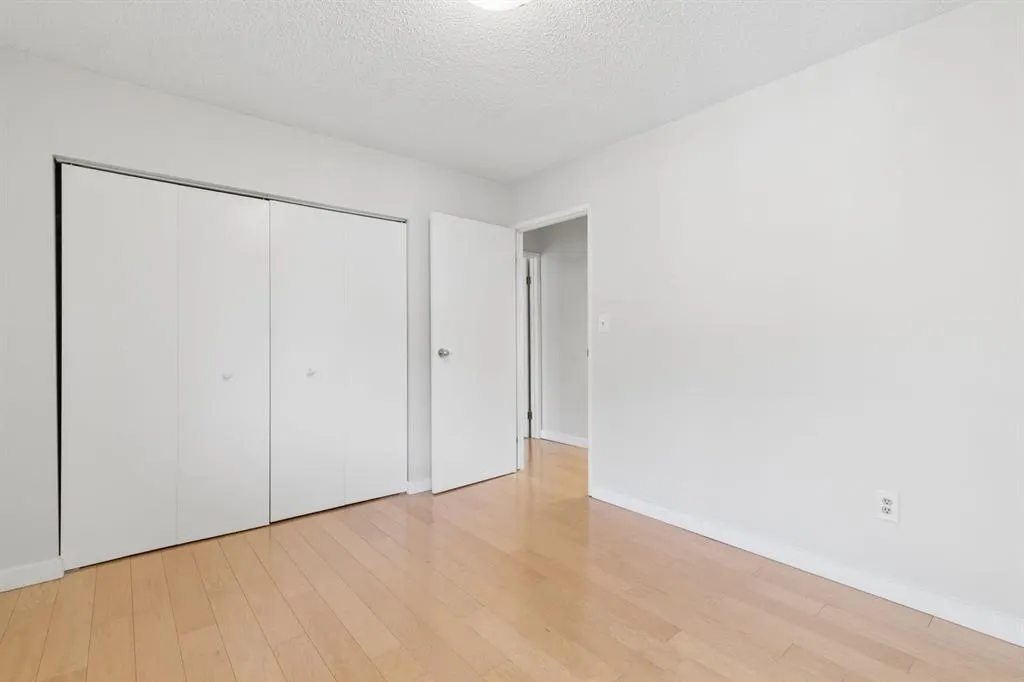 618 2 Avenue NW #405