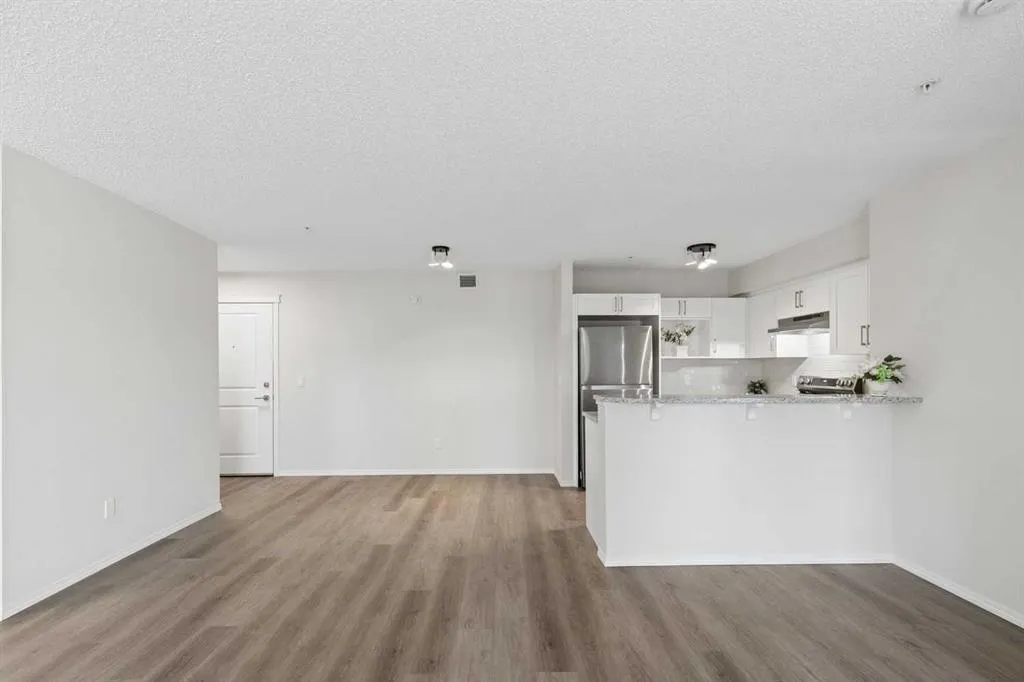 115 Prestwick Villas SE #1304