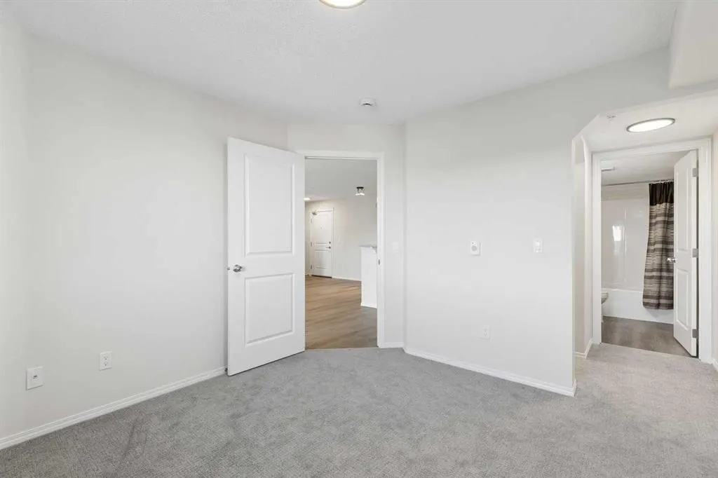 115 Prestwick Villas SE #1304