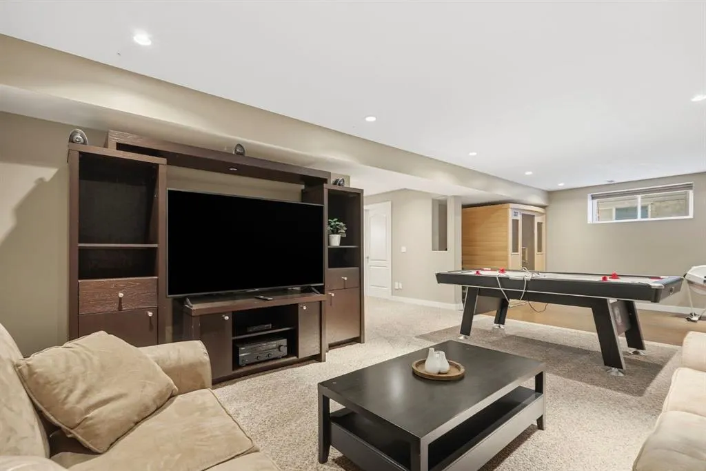 76 Crystal Green Drive