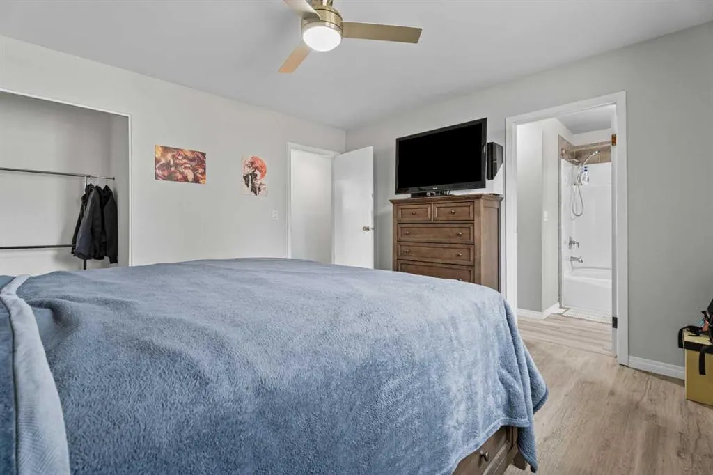 10 Mountain Street E