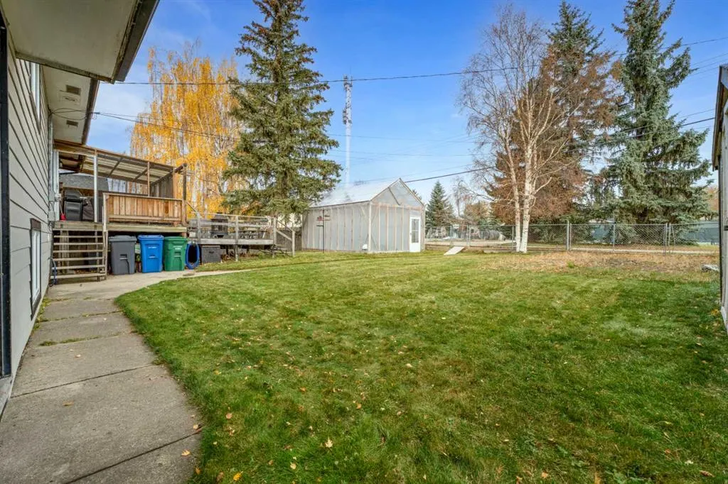 10 Mountain Street E