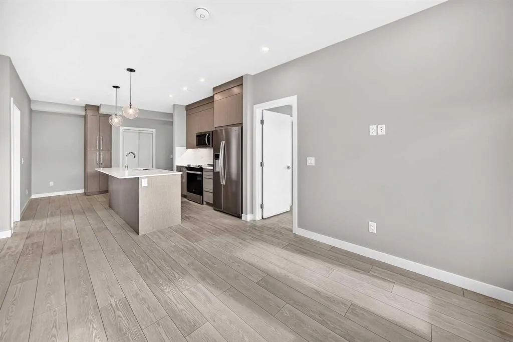 395 Skyview Parkway NE #2417