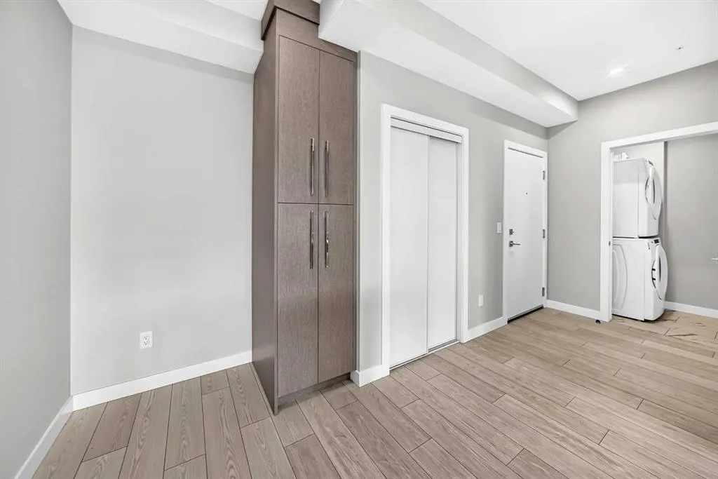 395 Skyview Parkway NE #2417