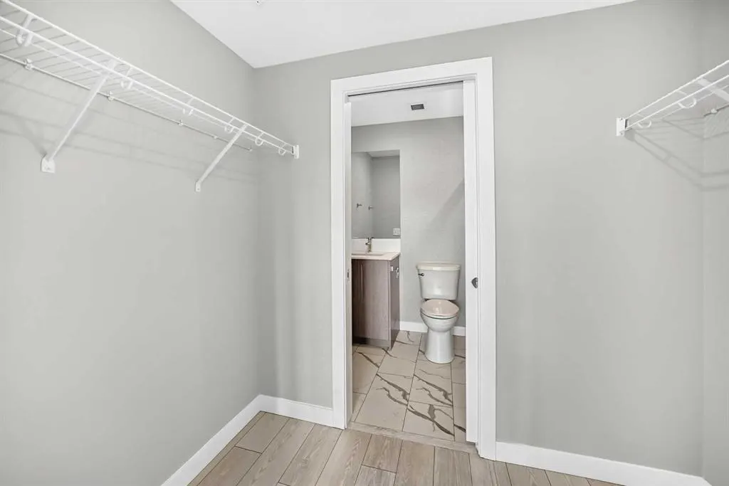 395 Skyview Parkway NE #2417