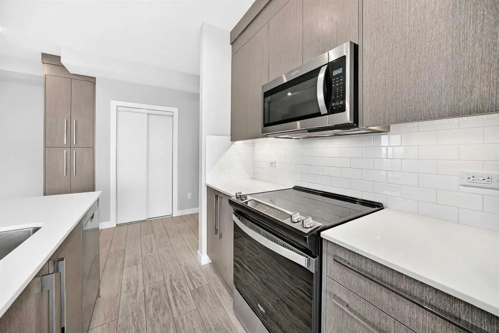 395 Skyview Parkway NE #2417