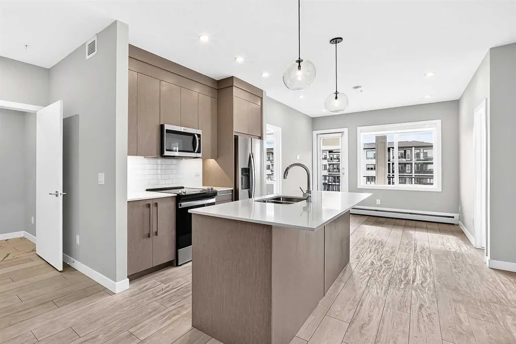 395 Skyview Parkway NE #2417