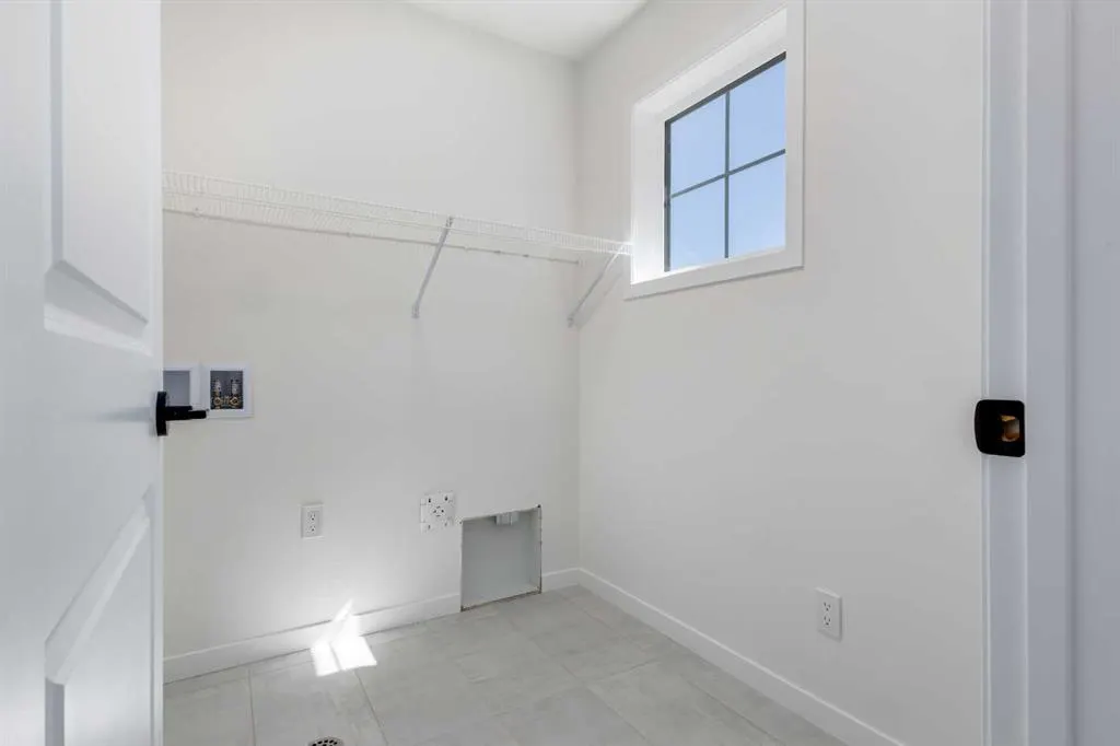 390 Ellen Park