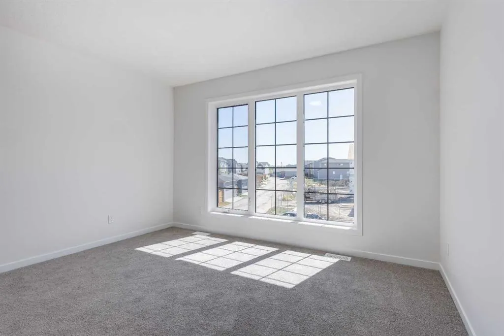 390 Ellen Park