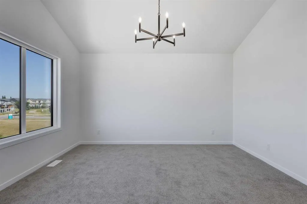 390 Ellen Park