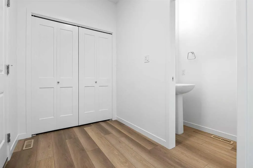 398 Ellen Park