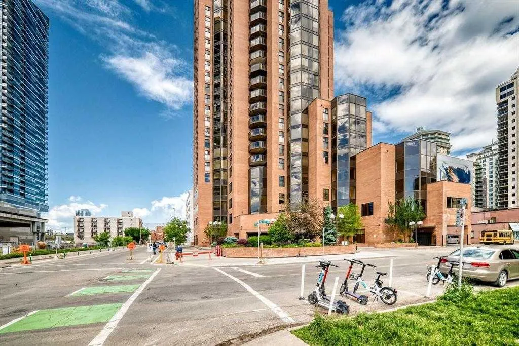 1100 8 Avenue SW #277