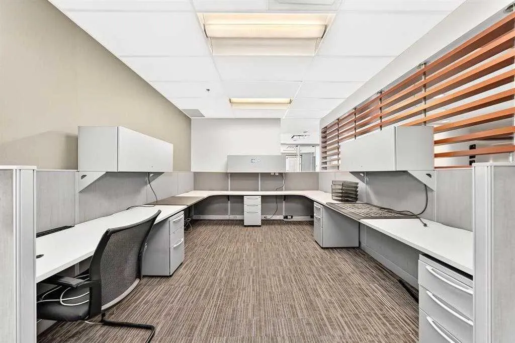 1100 8 Avenue SW #277