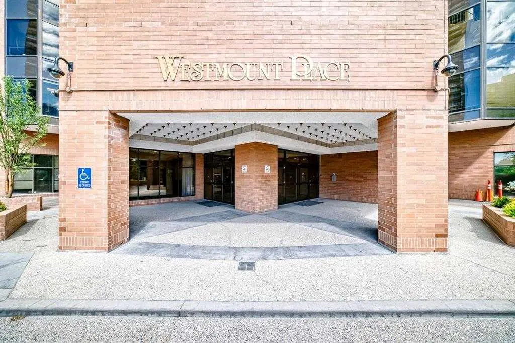 1100 8 Avenue SW #277