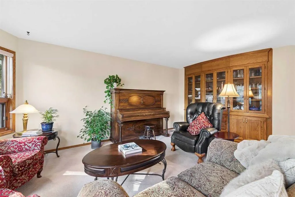 79 Meadow View Road