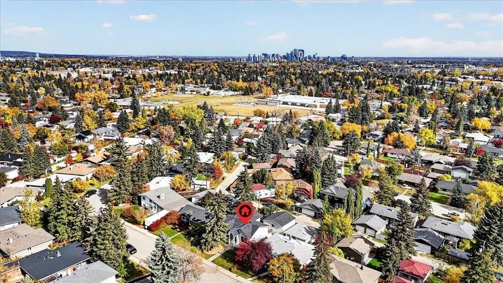 60 Governor Drive SW