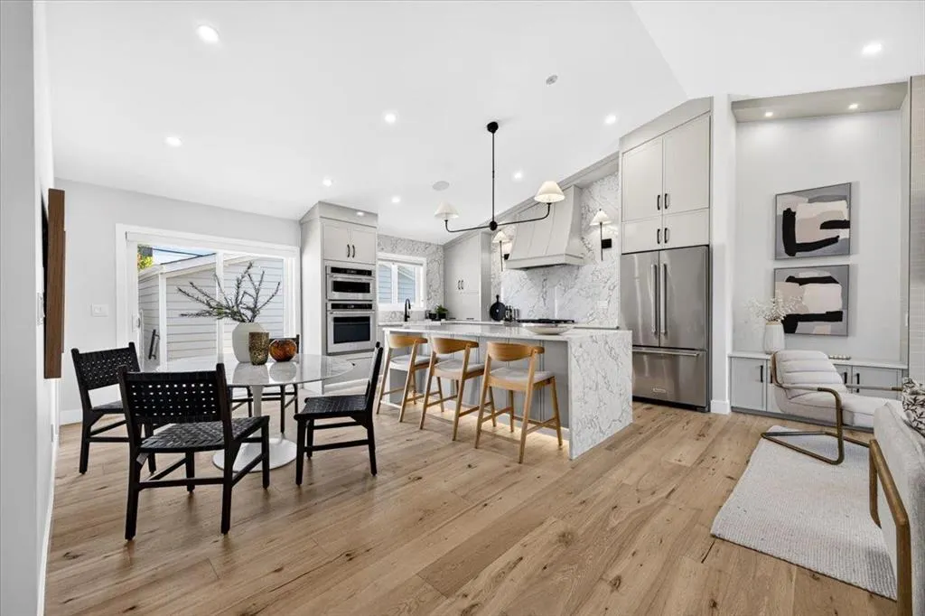 60 Governor Drive SW