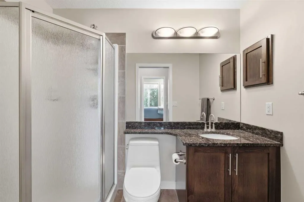 1005B Westmount Drive #104