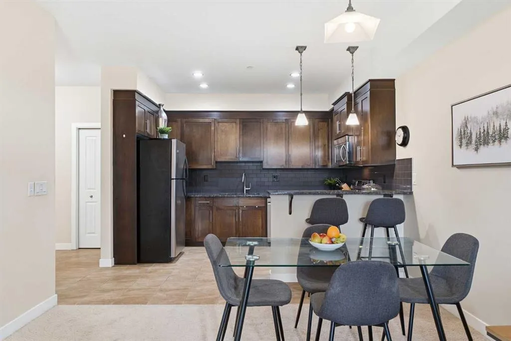 1005B Westmount Drive #104