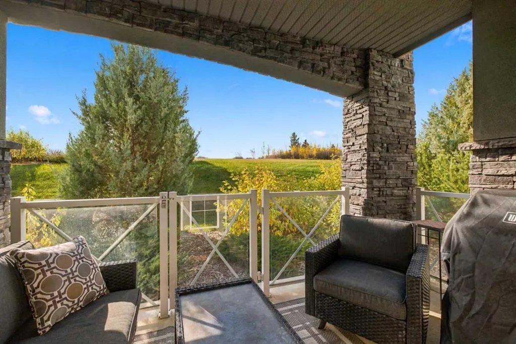 1005B Westmount Drive #104