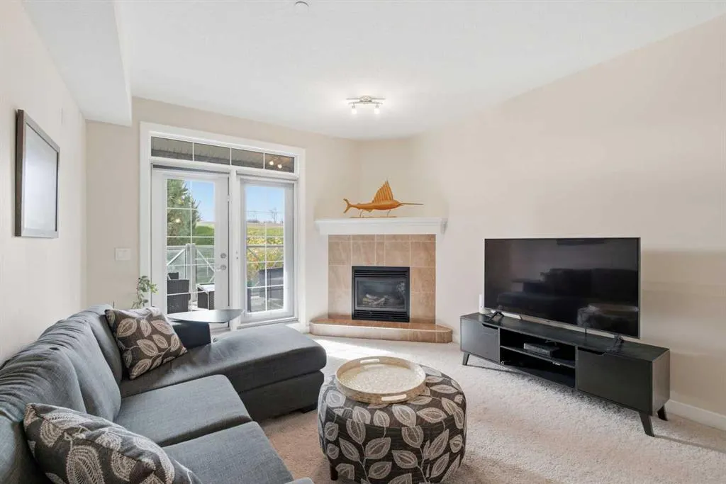 1005B Westmount Drive #104