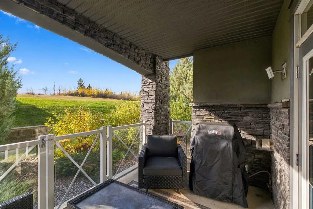 1005B Westmount Drive #104